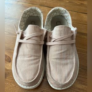 Hey Dude Wendy- Sparkling Rose